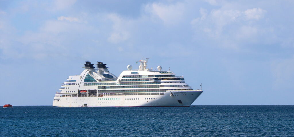 SeabournOdysseydockedinNevis