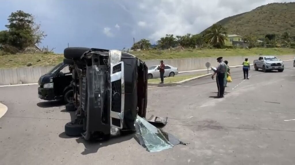 Two buses Collide leaving 4 injured 12 screenshot 20250509 084259 gallery5391055662865764181