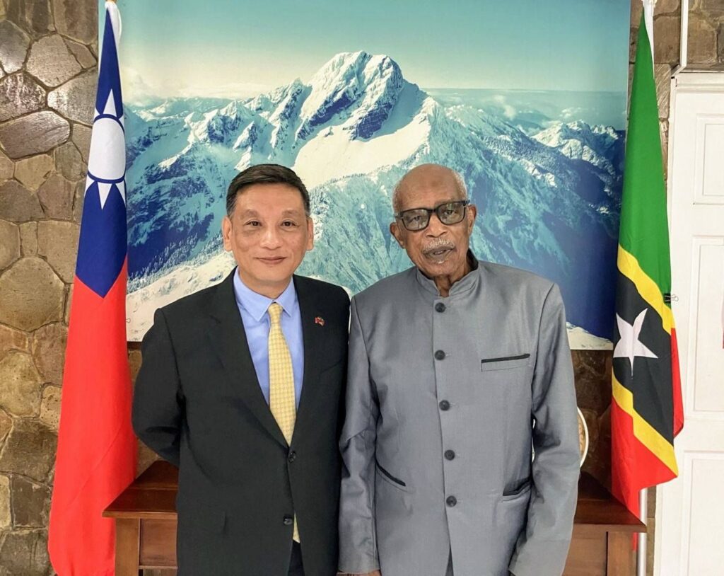 Ambassador of the Republic of China (Taiwan) in St. Kitts and Nevis, Ambassador Tao, Meets with National Hero Sir Kennedy Simmonds 3 ambassador tao meets with national hero sir kennedy simmonds1545045301348120169