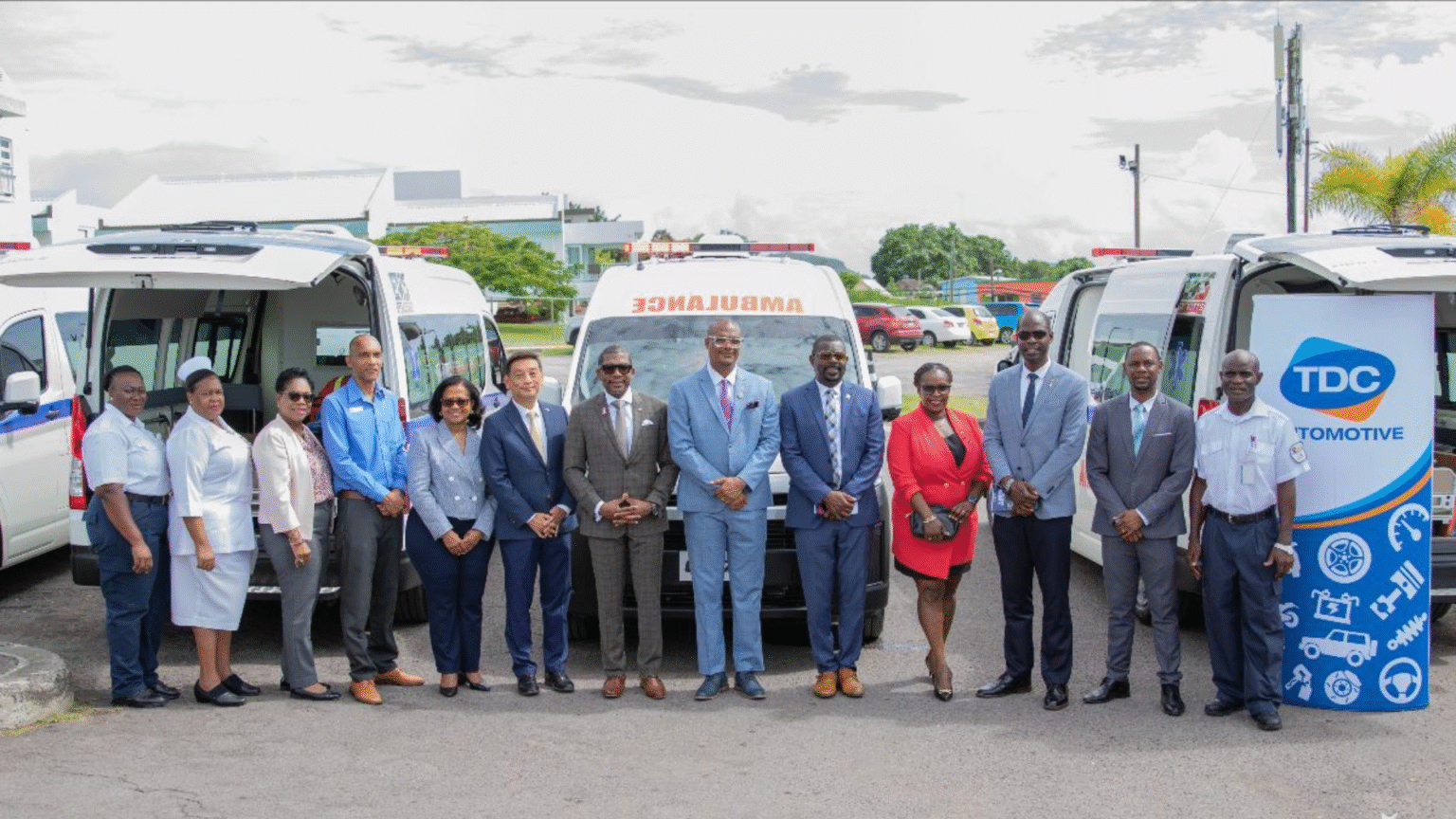 GOVERNMENT OF SAINT KITTS AND NEVIS COMMISSIONS FIVE NEW CUSTOM-BUILT AMBULANCES TO STRENGTHEN EMERGENCY MEDICAL RESPONSE 1 SKNAmbulances 20251027 145746 0000