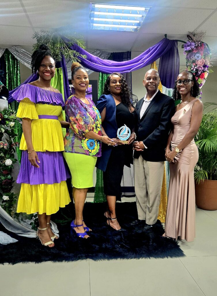 honlatoyajonestriciagreauxthemawardhonericevelynhonjahnelnisbet7861996393263953380